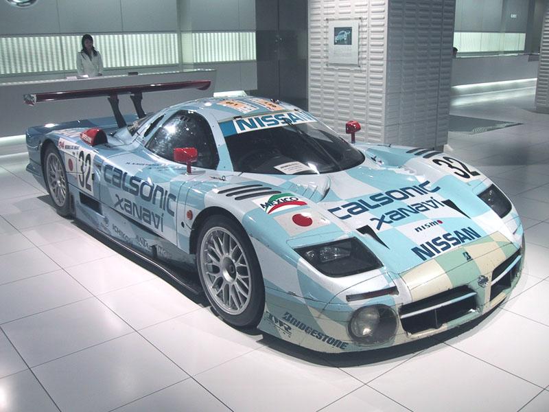 Nissan r390 gt1 Road Version